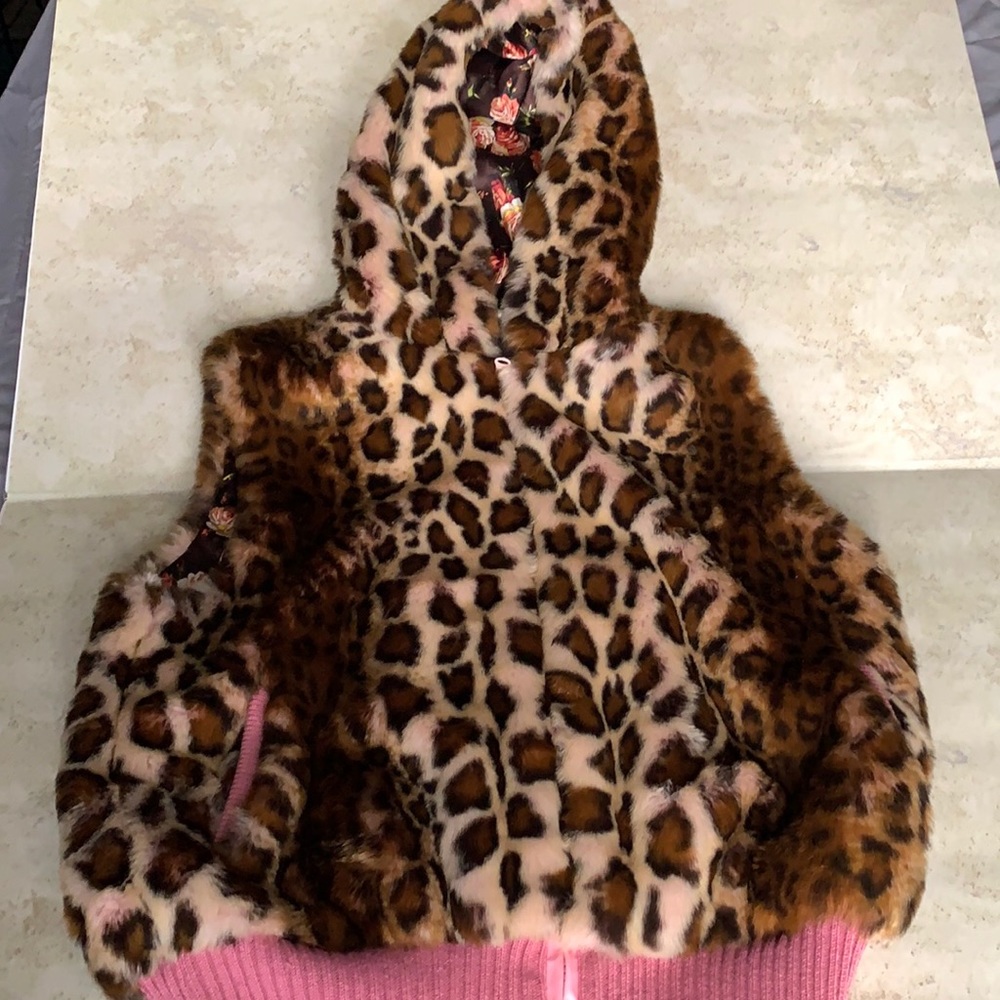 Betsey Jonson fur leopard vest